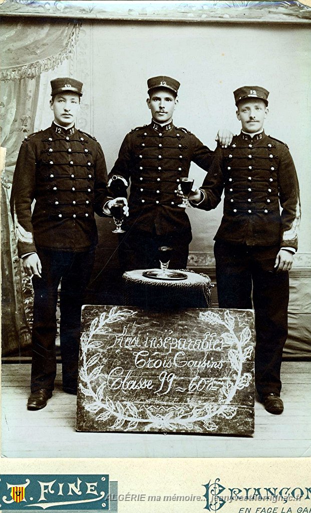 Silvestre 5 001.jpg - A l'extrême droite, Jules Silvestre avec ses cousins - Classe 1899.